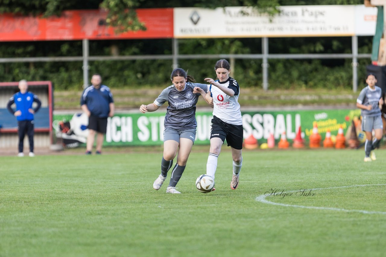 Bild 335 - Loewinnen Cup